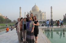 Private 2-Day Taj Mahal & Fatehpur Sikri Tour from Delhi