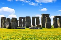 Windsor Castle, Stonehenge and Oxford Day Trip from London