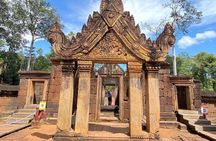 Private Banteay Srei and Roluos Group Temple Tour