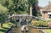 Giethoorn Luxury Private Bus Tour + Zaanse Schans (7 guests)