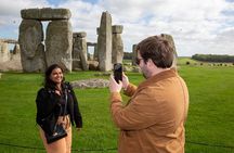 Stonehenge and Windsor Castle Day Tour from London