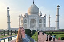 From Delhi: Luxury Group tour of Agra All Inclusive