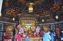 Yokohama Walking Tour Chinatown Temples and Bayside