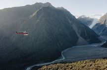 Fox Glacier: Neve Discoverer Helicopter Flight with Snow Landing