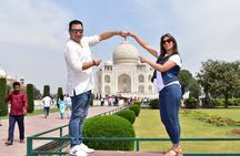 Taj Mahal Day Tour by Superfast Gatimaan Train from Delhi