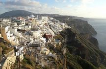 Santorini: Break Plates Show & Fira Walking Tour