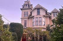 Santa Cruz Walking Tour: Discover Downtown & Mission Hill
