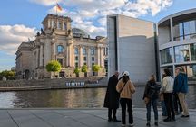 Express Tour Government District plus Visit Reichstag with Dome