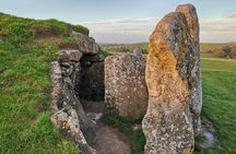 Private Neolithic Tour of the complete Stonehenge Landscape