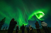 ROVANIEMI Unlimited Range Northern Lights Hunt with VIP Van