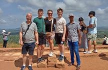  8-Days Sri Lanka Private Tour with Vehicle and Accommodation