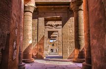 Overnight Nile River Cruise from Aswan to Luxor with Guided Tours