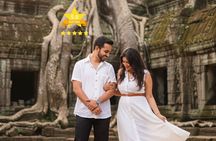 Sunrise at Angkor Wat with Expert Guide & Photographer