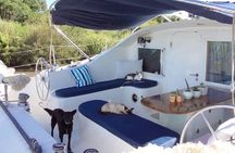 Charter Catamaran / Sailing (6hs to 10 pax) by Zimbros Ecotour
