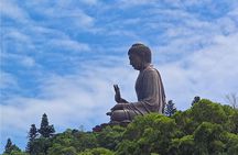 Lantau Island and Giant Buddha Cable Car Group Tour with Hotel Pickup in Hong Kong Island