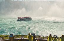 Niagara Falls Day Tour, Boat Cruise and Journey Behind the Falls