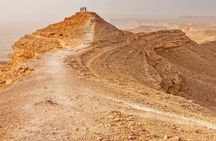 Tuwaiq Trail The Edge of The World Group Adventure