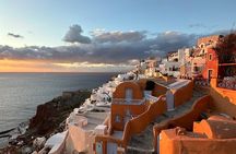 Iconic Santorini Tour