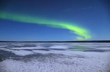 Aurora Borealis Trip in Lapland Lakeside