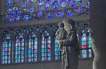 Paris: Notre Dame Cathedral inside & Neighborhood Guided Tour
