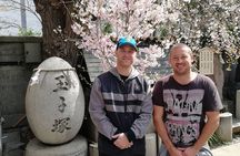 Tokyo: Tsukiji Fish Market Food & Walking tour by "Real Insider"