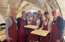 Cooking class with family and in the garden of an old boathouse