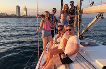 Swim and Enjoy - Boat Tour In Barcelona City with Cava and Drinks