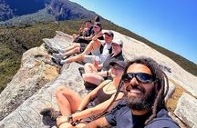 Blue Mountains Small Group Tour w/optional Scenic World & Lunch 