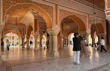Jaipur: Full Day City Highlights Tour with Tour Guide