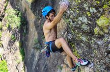 Rock climbing in Oaxaca with local climbers