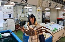 Tokyo: Tsukiji Fish Market Food & Walking tour by "Real Insider"