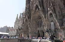 Sagrada Familia (With Reserved Entry) Semi-Private Tour 8ppl Max