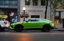 Downtown Chicago City Tour In a Lamborghini[60 Minute Experience]