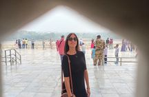 From Delhi: Taj Mahal Sunrise & Aga Fort with Tour Guide by Car