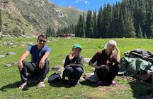 3 Day Highlights:Yurt Camp, Eagle Show and Lake,all year around