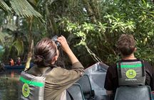 Canoe experience and Night adventure in Tortuguero 