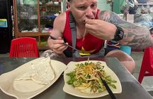 Hoi An street food, walking old town or cycling, lantern boat