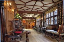 From London: Leeds Castle and Hever Castle Tour including Tickets