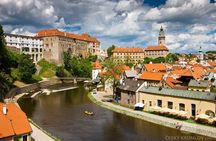 Transfer from Prague to Vienna with guided tour in Český Krumlov