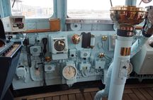 Skip-the-line Royal Yacht Britannia Private Tour & Transport