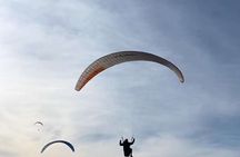 Marrakech: Atlas Mountains paragliding Tour