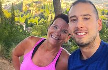 Running tour in Granada and the Alhambra surroundings