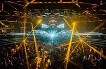 Las Vegas: VIP Club Crawl with Party Bus, Express Entry & Drinks