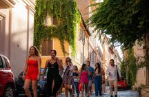 Rome Bar Crawl: Interactive Night Tour with Games & Karaoke