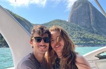 DE Lancha Tour in Rio DE Janeiro with Beer and Snacks