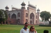 Explore Delhi Agra Jaipur Tour