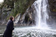 From Campbell River: Spring Bear and Waterfall Tour