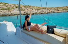 Heraklion to Dia Island: Semi-Private Luxury Catamaran Cruise