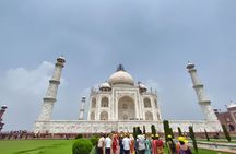 Sunrise Taj Mahal Private Tour from Delhi