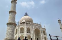 Sunrise Taj Mahal Private Tour from Delhi